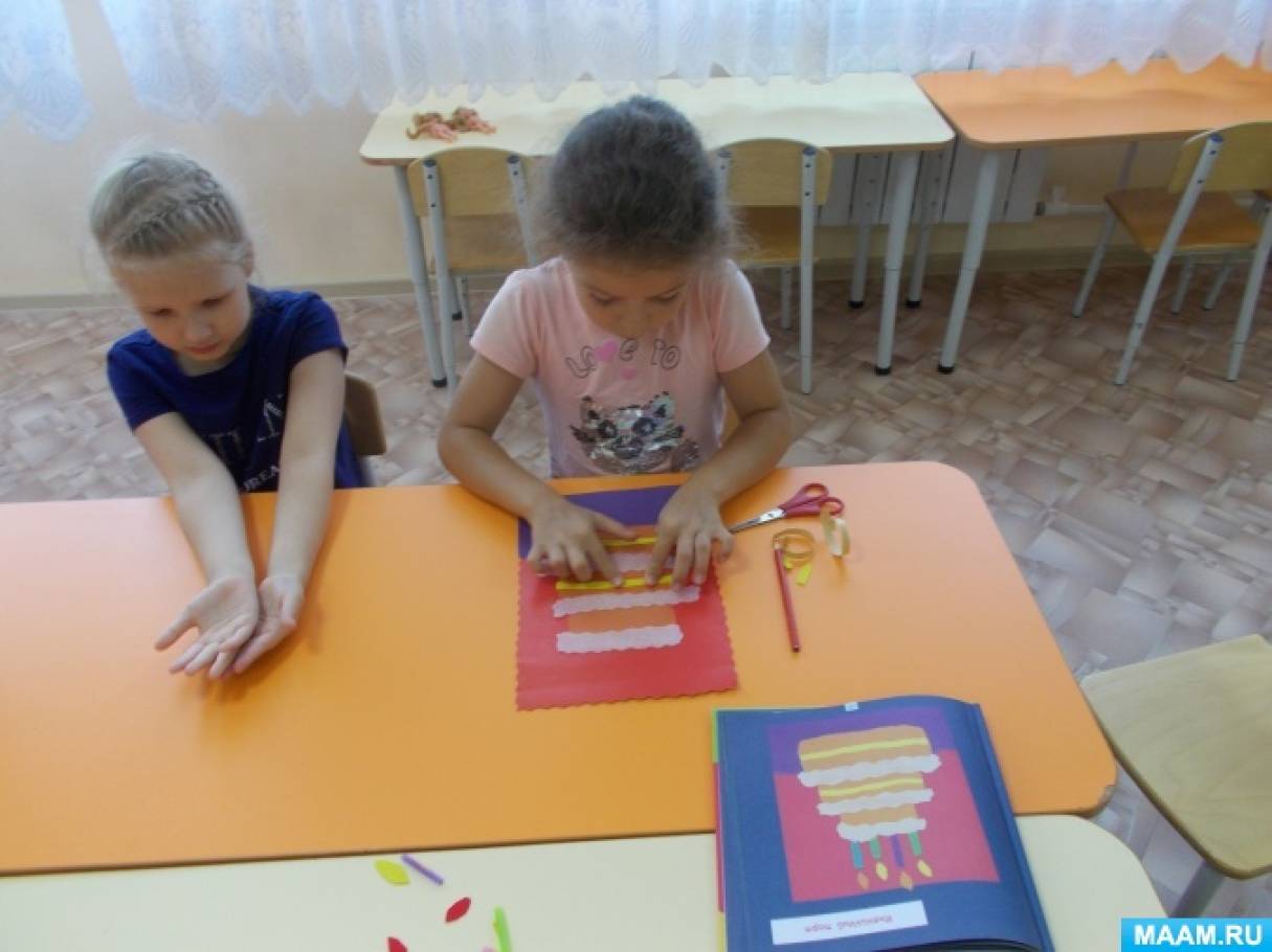 международный день торта отчет. detsad 959313 1563561039. международный день торта отчет фото. международный день торта отчет-detsad 959313 1563561039. картинка международный день торта отчет. картинка detsad 959313 1563561039. Ребята вместе с родителями мастерили торты из подручного материала. Каких тортов здесь только не было: из бумаги,