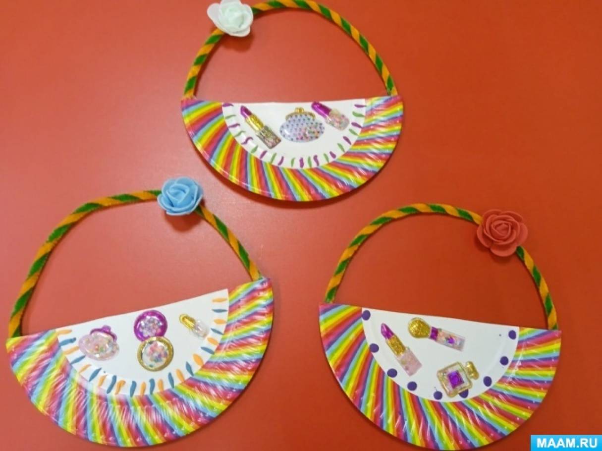 Мастер-класс «Подарок для мамы «Сумочка с сюрпризом» с использованием одноразовой тарелки и синельной проволоки