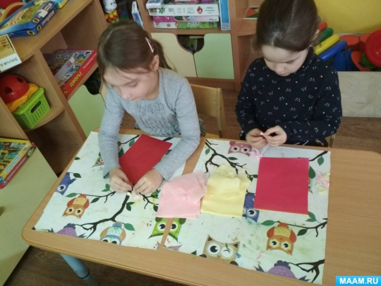 «Лес, точно терем расписной…» Аппликация в старшей группе по программе «Истоки»
