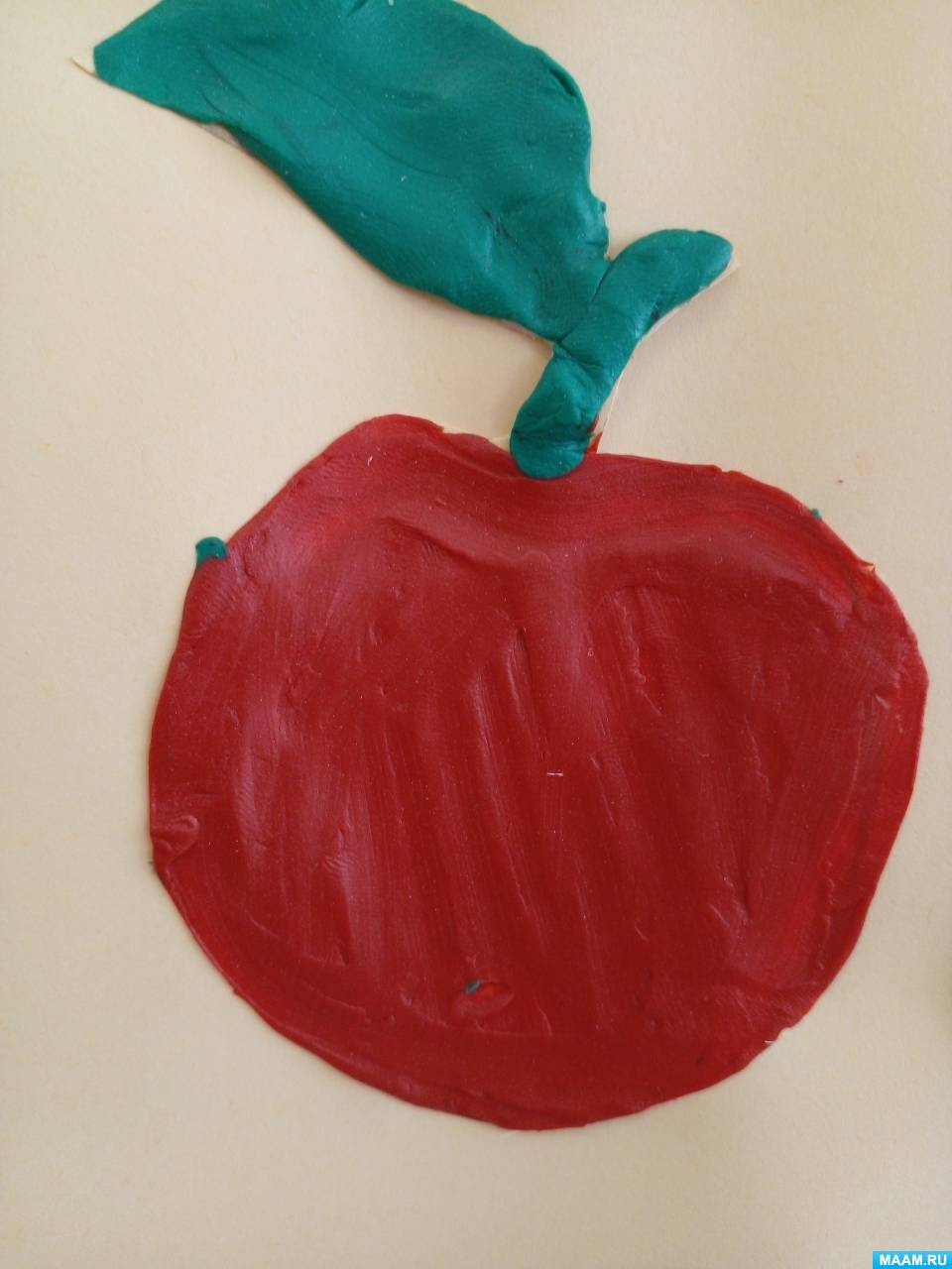 Фотоотчет о рисовании и пластилинографии с дошкольниками «Пахнет яблоками август»