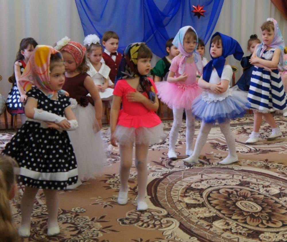 Спортивный утренник. Заставка танцы ассорти старшая группа дет сад.