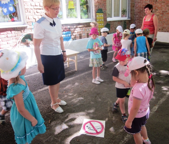Смотреть фотографию №4 Фото №4 А этим летом сотрудники ВДПО пришли к нам в Вишенку