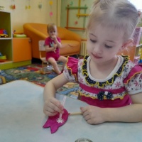 И решили мы сделать не просто птичку а птичку на палочке