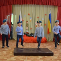 Он должен входить в жизнь ребенка ярким событием и остаться в памяти надолго