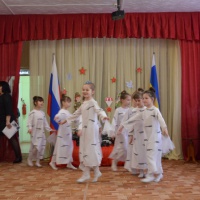 Пусть будет мир на всей планете Пусть люди счастливо живут Пусть больше радуются дети Играют танцуют и песенки поют ПРИЯТНОГО ВАМ ПРОСМОТРА