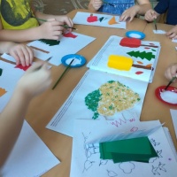 Закреплять умение работать с шаблоном