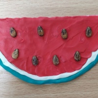 Пластилинография «Долька арбуза» ко Дню арбуза на МAAM для детей разновозрастной группы