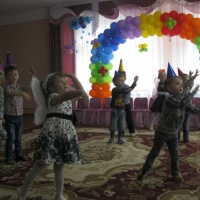 Фотоотчет о праздновании Дня защиты детей во второй младшей группе «Праздник лета»