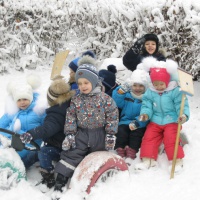 Консультация для родителей «Роль и значение зимней прогулки в жизни ребенка»