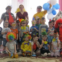 Фотоотчет о празднике 1 апреля «День смеха и шутки» в группе общеразвивающей направленности детей 4–5 лет