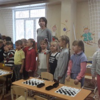 Фотоотчет о городском турнире «Умники и умницы» по русским шашкам