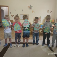 Задачи Образовательные Учить раскладывать готовые формы разного цвета и размера Публикация Аппликация Фруктовый сад вторая младшая группа размещена в разделах Аппликация из бумаги