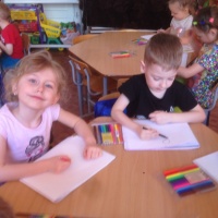 Фотоотчёт о роли рисования в жизни дошкольников