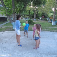 Беседа «Дворовые игры с мячом» с детьми дошкольного и младшего школьного возраста