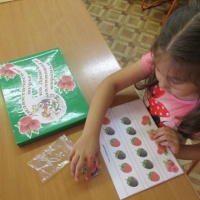 Для родителей подготовлена папка передвижка С Днём малинового варенья