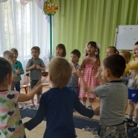 Дидактическая хороводная игра «Наш веселый любимый детский сад»