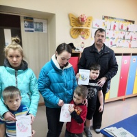 Раскраска ребенок в автокресле в машине. Смотреть фото Раскраска ребенок в автокресле в машине. Смотреть картинку Раскраска ребенок в автокресле в машине. Картинка про Раскраска ребенок в автокресле в машине. Фото Раскраска ребенок в автокресле в машине