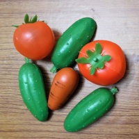 Лексико-грамматическое занятие в старшей группе для детей с ОВЗ «Откуда овощи в магазине?» по теме «Овощи, зелень»