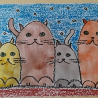 Детский мастер-класс по рисованию восковыми мелками и акварелью «Забавные котики»