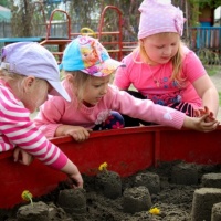 Консультация для родителей «Влияние игр с песком на развитие детей дошкольного возраста»