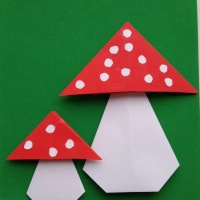 Мастер-класс по изготовлению объёмной аппликации «Мухомор большой и маленький» с элементами оригами