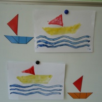 Конспект занятия по рисованию красками «Плывет, плывет кораблик»
