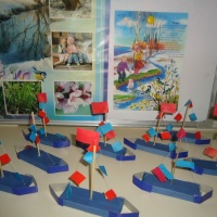 Детский мастер-класс по конструированию из бросового материала «Кораблик»