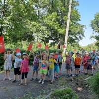 Фотоотчет праздничного мероприятия «На победный на парад — шел дошкольников отряд»