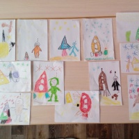 Конспект занятия по рисованию в подготовительной группе детского сада на тему «Космос»