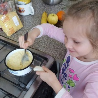 Рисунок на тему полезные и не полезные продукты