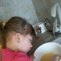 Рисунок на тему полезные и не полезные продукты