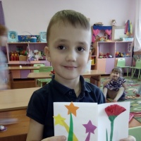 Учить делать гвоздику из салфетки