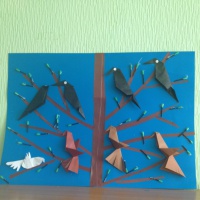 Детский мастер-класс «Панно к Дню птиц в технике оригами»