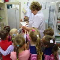 Фотоотчёт ко Дню Медика «Знакомство с работой медсестры»