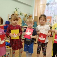 Фотоотчёт «Подарки ко Дню Матери» во второй младшей группе