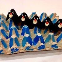 Мастер-класс «Пингвины на льдине» с использованием бумажных ячеек яичного лотка в смешанной технике для дошкольников
