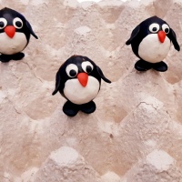 Мастер-класс «Пингвины на льдине» с использованием природного материала с элементами пластилинографии для дошкольников
