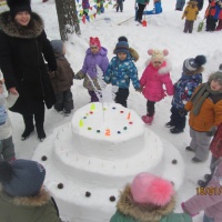 Конспект ООД с детьми младшего дошкольного возраста на прогулке «Торт из снега»