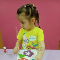 Вьюнки часто окрашены в бело розовый цвет Публикация Детский мастер класс по плоскостной аппликации Вьюнки для дошкольников размещена в разделах Аппликация из бумаги