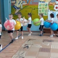 Фитбол-гимнастика как средство развития двигательной активности и укрепления здоровья детей дошкольного возраста в ДОУ