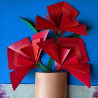 Мастер-класс по конструированию из бумаги способом оригами «Гвоздика»