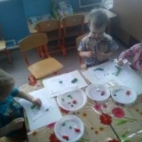 Задачи Познакомить детей с насекомыми