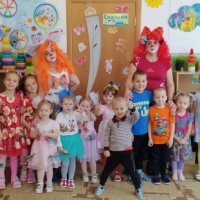 Сценарий развлечения в детском саду «День осенних бантиков»