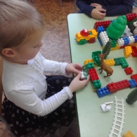 Фотоотчет о конструировании зоопарка из конструктора «Лего»