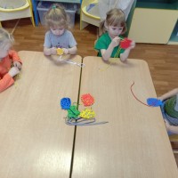 рисование 2 младшая группа. доп кружки в детском саду. кружок в детском саду младшая группа. художественное творчество в детском саду. кружок в детском саду младшая группа.