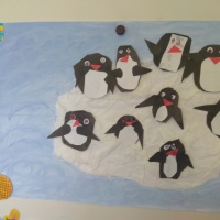 Фотоотчёт занятия по аппликации «Пингвины на льдине»