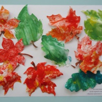 Фотоотчёт о работе кружка по нетрадиционным техникам рисования с детьми 2–3 лет. Цикл занятий «Осень»