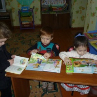 Худ чтение в подготовительной группе. Художественное чтение в детском саду. Занятие по ознакомлению с искусством. Ознакомление детей с художественной литературой. Художественное чтение в ДОУ это.