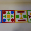Математическая игра «Укрась платочки» для детей младшего дошкольного возраста