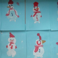 Фотоотчет. Пошаговое рисование Снеговика с шапочкой и шарфиком